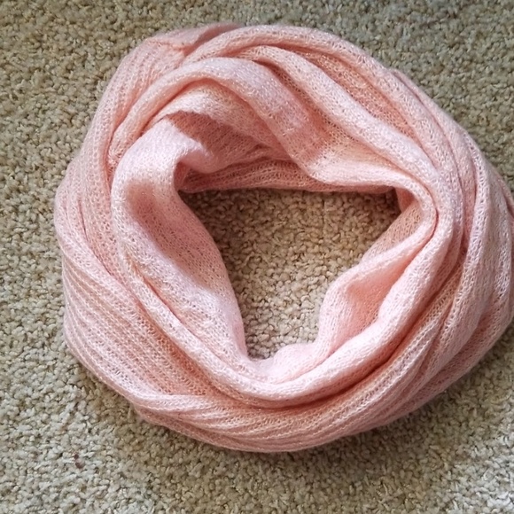 Infinity scarf - Picture 1 of 4